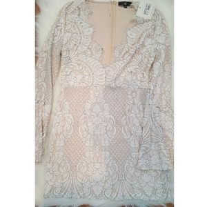 Mod Style 70s Mini-Dress